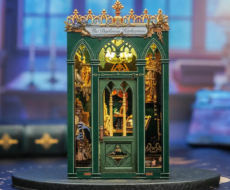 Book Nook The Darkness Herbarium – DIY avec éclairage LED intégré