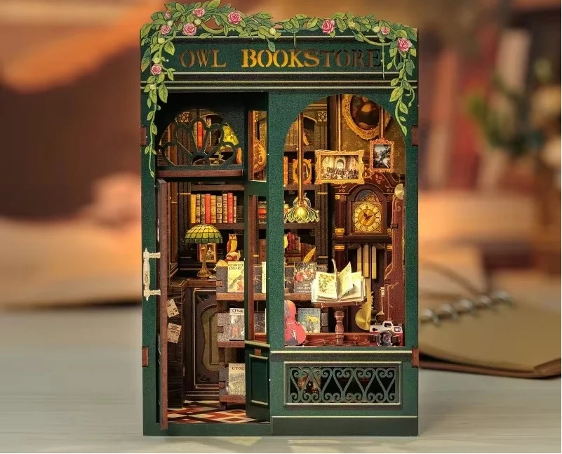 Book Nook “Owl Bookstore” – Miniature Librairie Magique à Assembler
